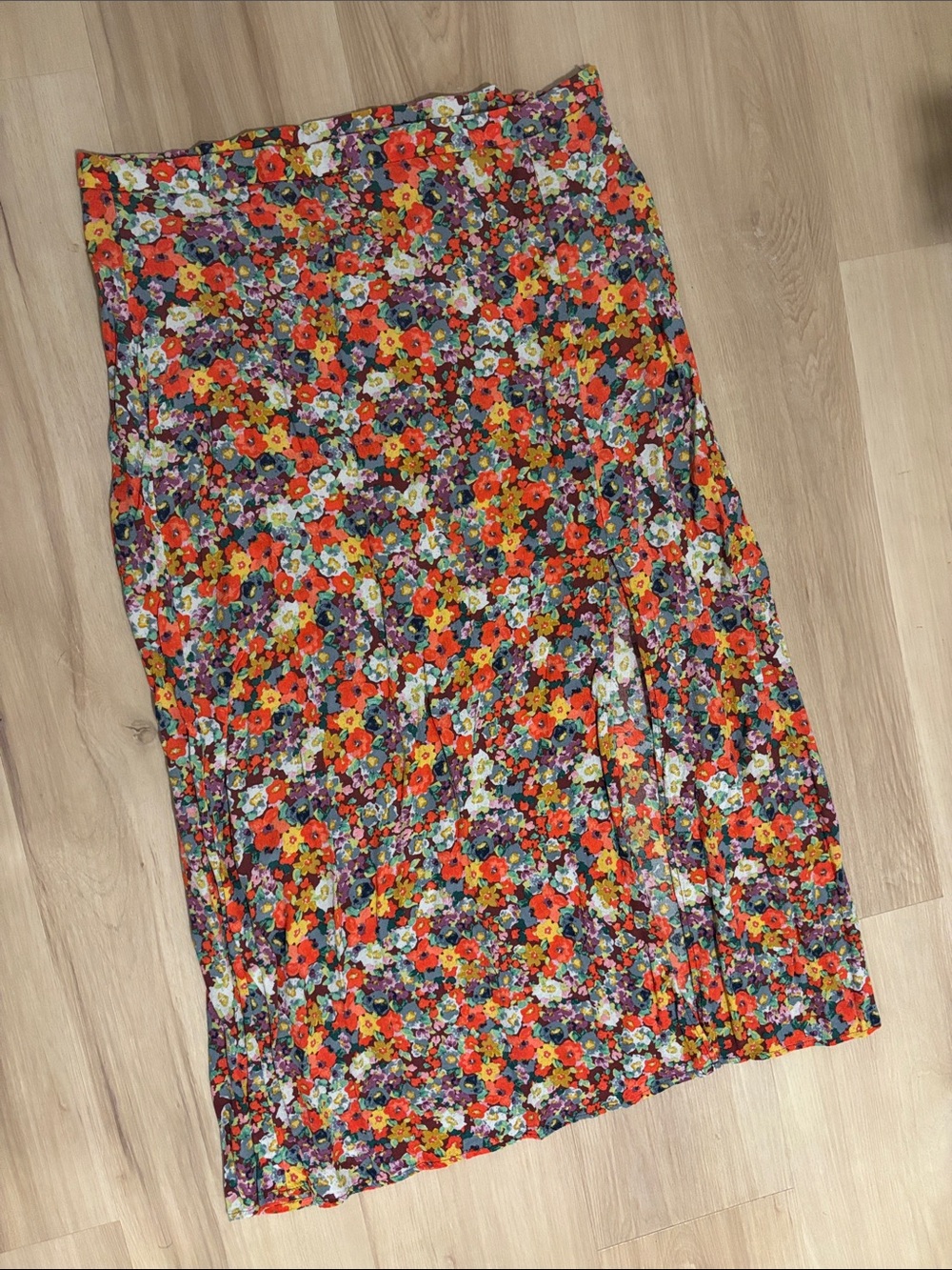H&M floral slip maxi skirt with one open slit size 4 runs big